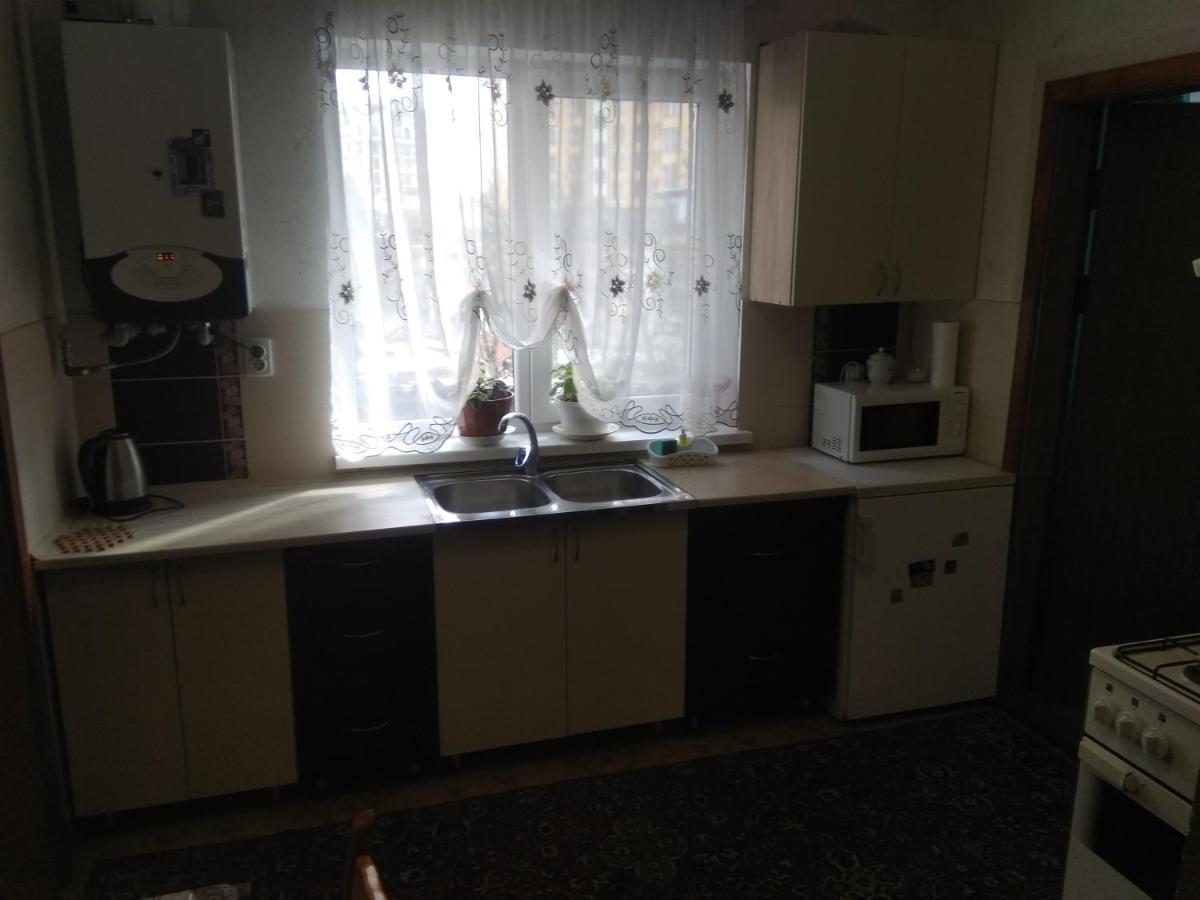 Двохповерховий Будинок З Двома Апартаментами Trouskavets Extérieur photo